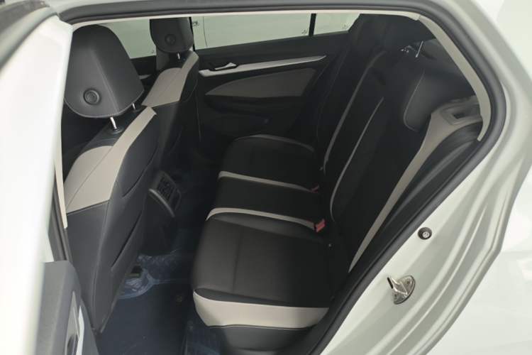 Used Volkswagen Golf 2023 Facelift 280TSI DSG Pro Left Rear Seat
