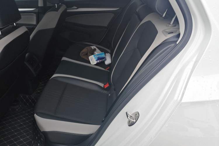 Used Volkswagen Golf 2023 Facelift 280TSI DSG Pro Left Rear Seat