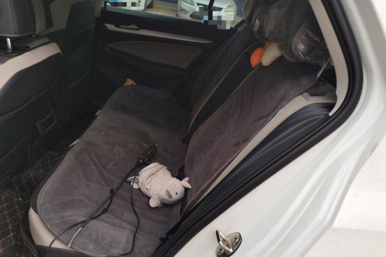 Used Volkswagen Golf 2023 Facelift 280TSI DSG Pro Left Rear Seat