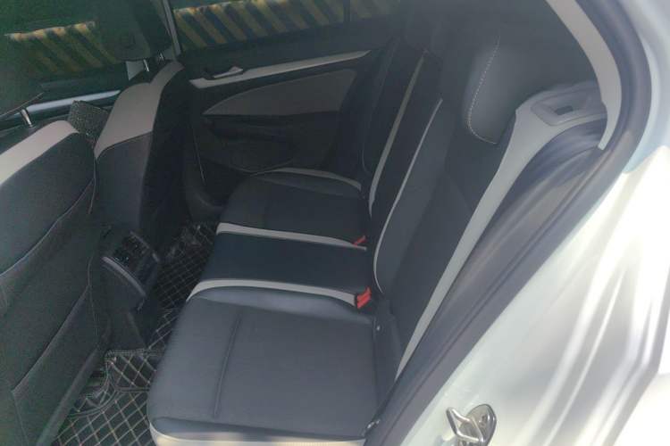 Used Volkswagen Golf 2023 Facelift 280TSI DSG Pro Left Rear Seat
