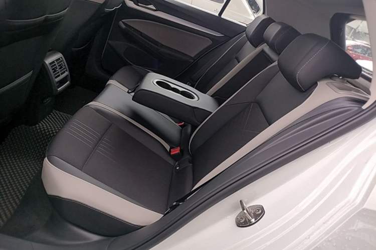 Used Volkswagen Golf 2023 Facelift 280TSI DSG Pro Left Rear Seat