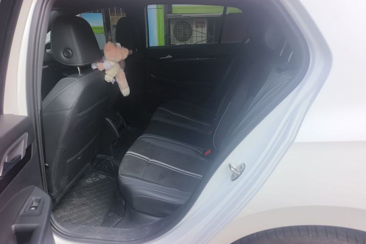 Used Volkswagen Golf 2023 Facelift 280TSI DSG R-Line Left Rear Seat