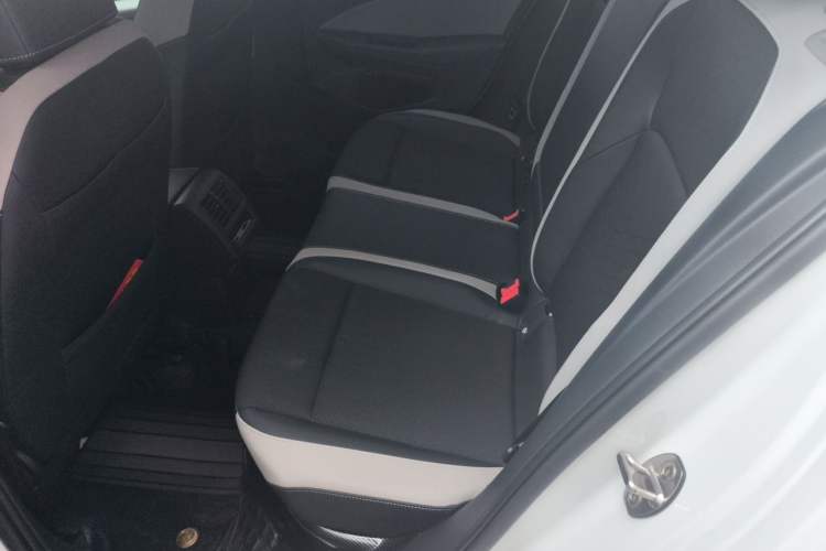 Used Volkswagen Golf 2023 Facelift 280TSI DSG Pro Left Rear Seat