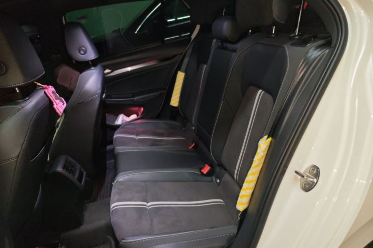 Used Volkswagen Golf 2023 Facelift 280TSI DSG R-Line Lite Left Rear Seat