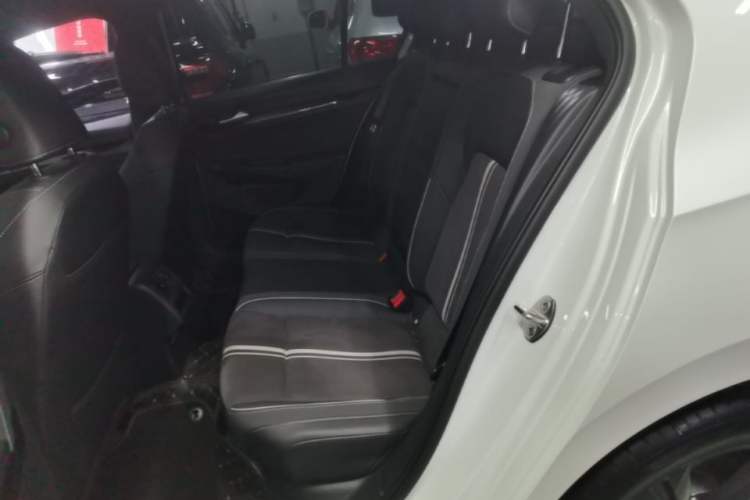 Used Volkswagen Golf 2023 Facelift 280TSI DSG R-Line Lite Left Rear Seat