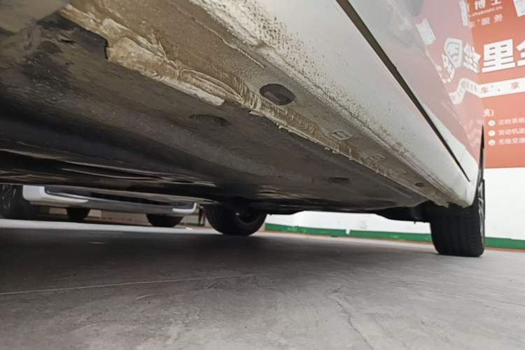 Used Volkswagen Golf 2023 Facelift 280TSI DSG Pro Left Side Sill