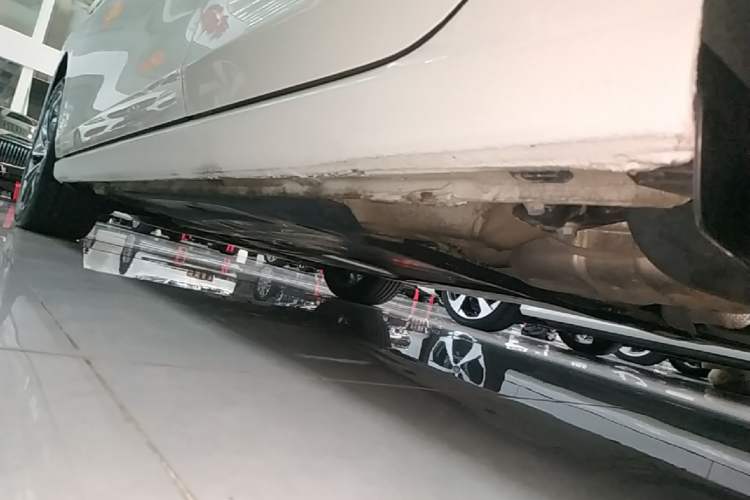 Used Volkswagen Golf 2023 Facelift 280TSI DSG Pro Left Side Sill