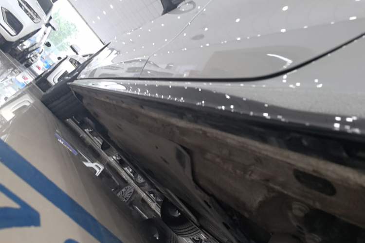 Used Volkswagen Golf 2023 Facelift 280TSI DSG R-Line Lite Left Side Sill