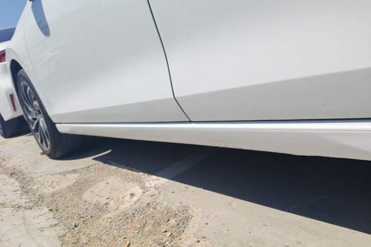 Used Volkswagen Golf 2023 Facelift 280TSI DSG Pro Left Side Sill