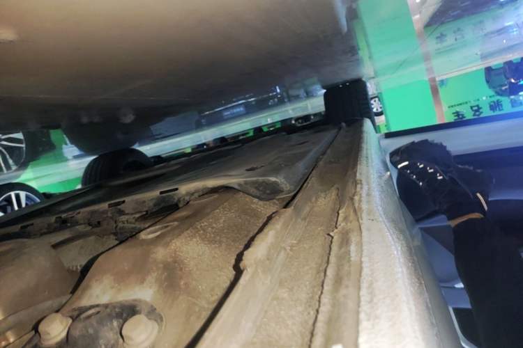 Used Volkswagen Golf 2023 Facelift 280TSI DSG Pro Left Side Sill
