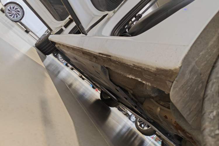 Used Volkswagen Golf 2023 Facelift 280TSI DSG Pro Left Side Sill