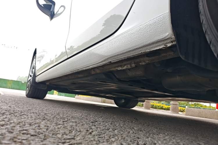 Used Volkswagen Golf 2023 280TSI DSG Pro Left Side Sill