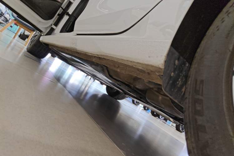 Used Volkswagen Golf 2023 Facelift 280TSI DSG Pro Left Side Sill