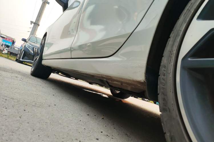 Used Volkswagen Golf 2023 280TSI DSG Pro Left Side Sill