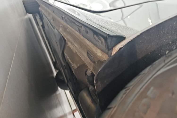 Used Volkswagen Golf 2023 Facelift 280TSI DSG R-Line Left Side Sill