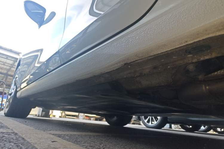 Used Volkswagen Golf 2023 280TSI DSG Pro Left Side Sill