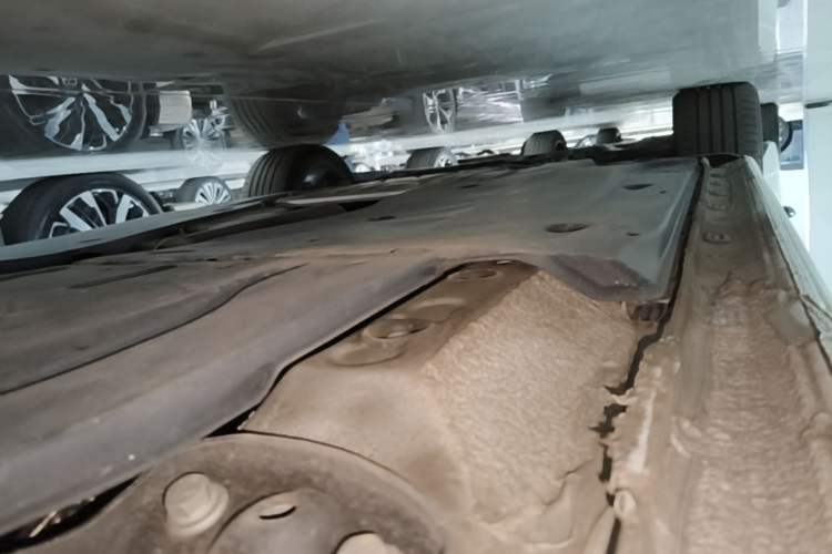 Used Volkswagen Golf 2023 200TSI DSG Pro Left Side Sill