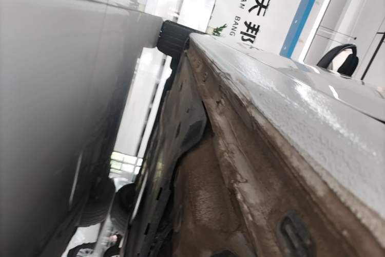 Used Volkswagen Golf 2023 Facelift 280TSI DSG Pro Left Side Sill