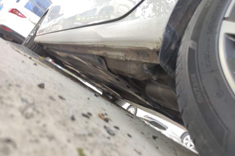 Used Volkswagen Golf 2023 Facelift 280TSI DSG Pro Left Side Sill