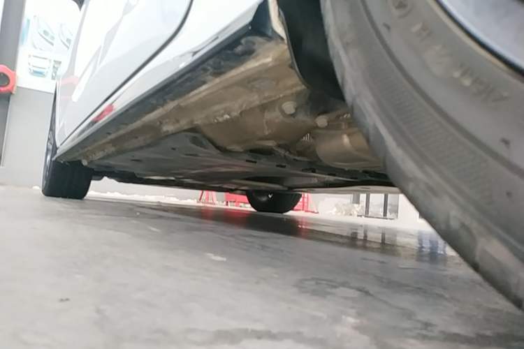 Used Volkswagen Golf 2023 Facelift 280TSI DSG R-Line Left Side Sill