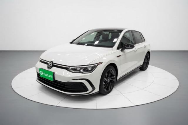 Ojetý Volkswagen Golf 2023 280TSI DSG R-Line Lite