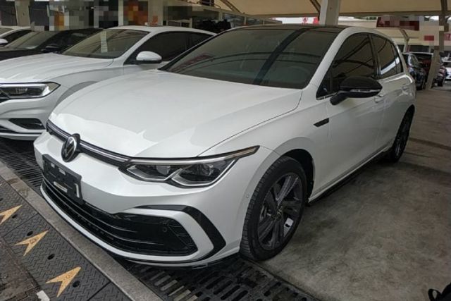 Ojetý Volkswagen Golf 2023 280TSI DSG R-Line Lite