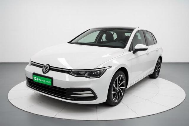 Używany Volkswagen Golf 2023 Facelift 280TSI DSG Pro