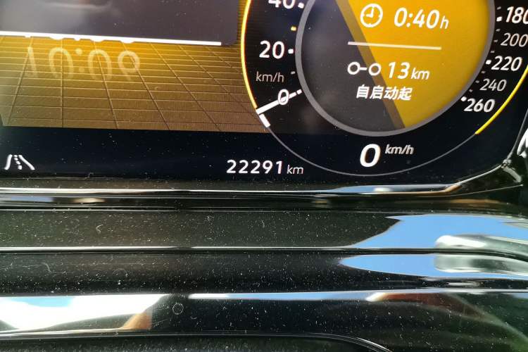 Used Volkswagen Golf 2023 280TSI DSG R-Line Lite Odometer Close Up