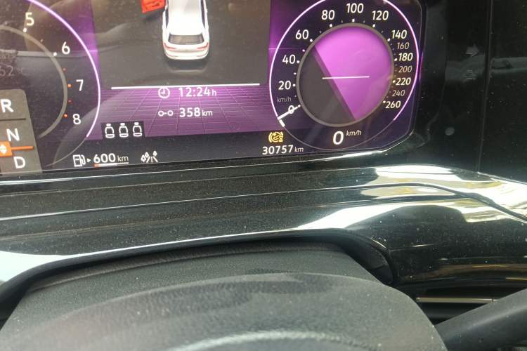 Used Volkswagen Golf 2023 280TSI DSG R-Line 20th Anniversary Edition Odometer Close Up