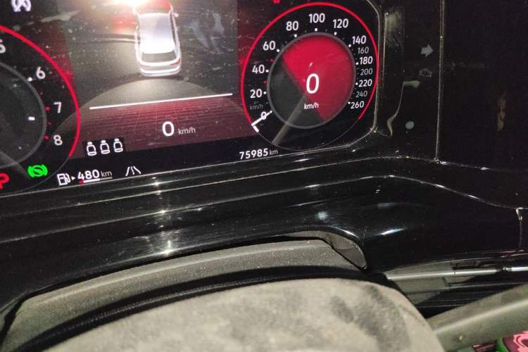 Used Volkswagen Golf 2023 280TSI DSG R-Line Lite Odometer Close Up