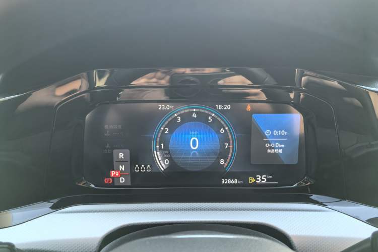 Used Volkswagen Golf 2023 Facelift 280TSI DSG Pro Odometer Close Up
