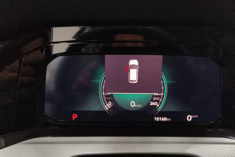 Used Volkswagen Golf 2023 Facelift 280TSI DSG Pro Odometer Close Up