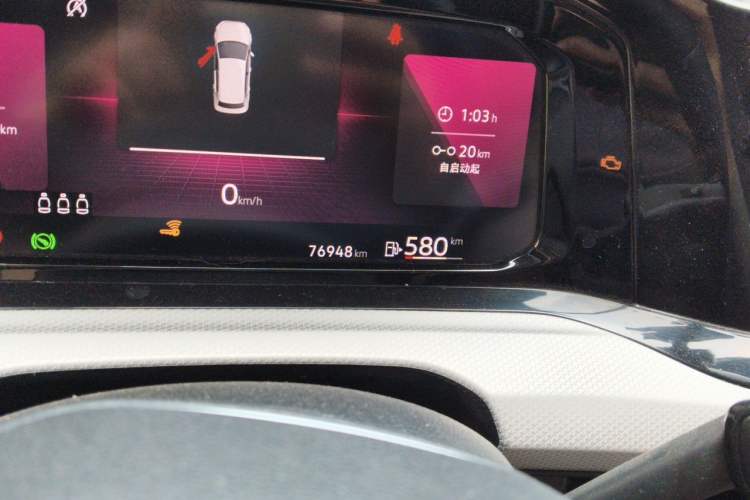 Used Volkswagen Golf 2023 280TSI DSG Pro Odometer Close Up