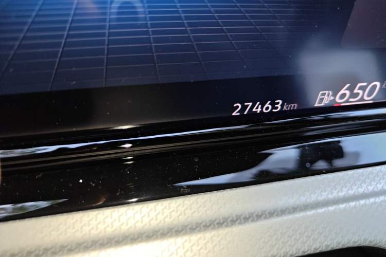 Used Volkswagen Golf 2023 280TSI DSG Pro Odometer Close Up