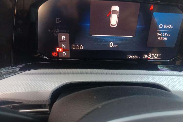 Used Volkswagen Golf 2023 Facelift 280TSI DSG Pro Odometer Close Up