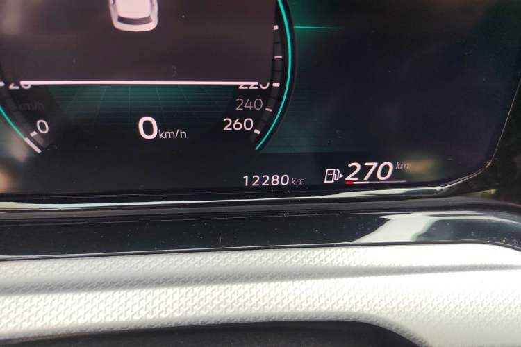 Used Volkswagen Golf 2023 Facelift 280TSI DSG Pro Odometer Close Up