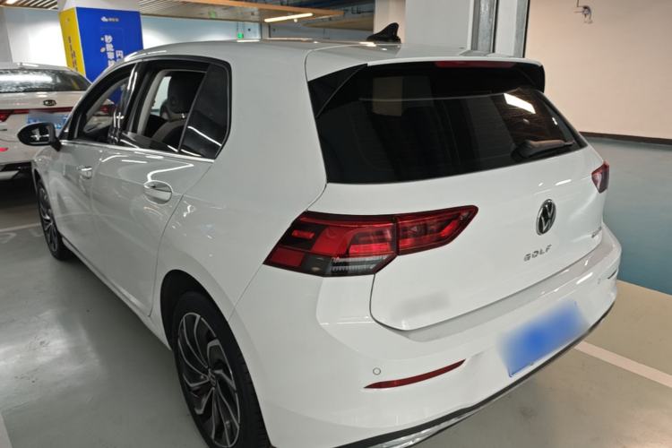 Used Volkswagen Golf 2023 200TSI DSG Pro Rear Left 45 Deg