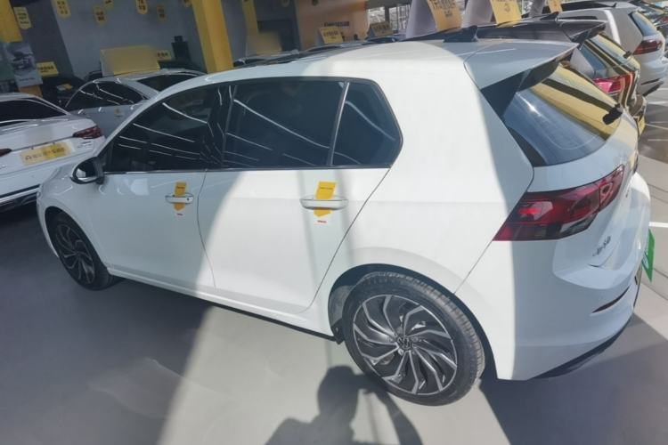 Used Volkswagen Golf 2023 280TSI DSG Pro Rear Left 45 Deg