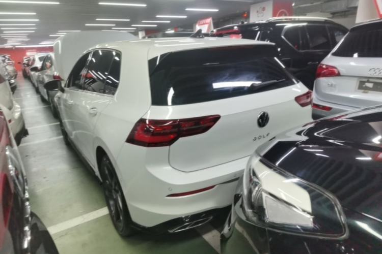 Used Volkswagen Golf 2023 Facelift 280TSI DSG R-Line Lite Rear Left 45 Deg
