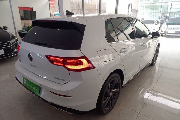 Used Volkswagen Golf 2023 Facelift 280TSI DSG R-Line Lite Rear Right 45 Deg