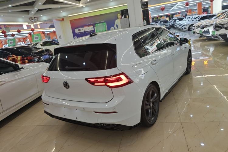 Used Volkswagen Golf 2023 Facelift 280TSI DSG R-Line Rear Right 45 Deg