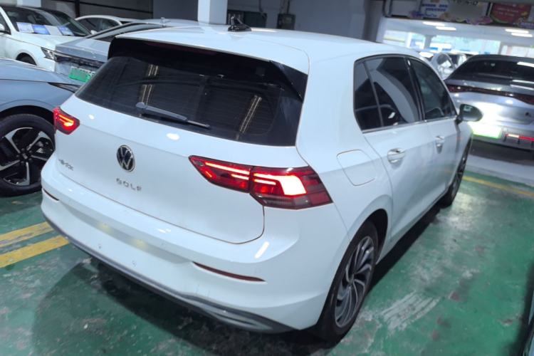 Used Volkswagen Golf 2023 Facelift 280TSI DSG Pro Rear Right 45 Deg
