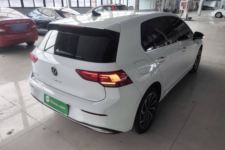 Used Volkswagen Golf 2023 Facelift 280TSI DSG Pro Rear Right 45 Deg