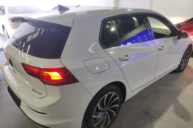 Used Volkswagen Golf 2023 Facelift 280TSI DSG Pro Rear Right 45 Deg