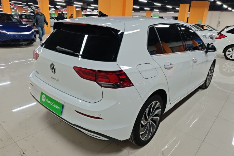 Used Volkswagen Golf 2023 280TSI DSG Pro Rear Right 45 Deg