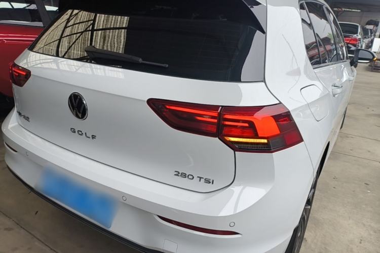 Used Volkswagen Golf 2023 Facelift 280TSI DSG Pro Rear Right 45 Deg