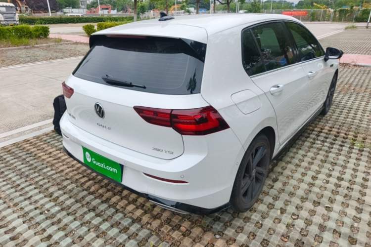 Used Volkswagen Golf 2023 Facelift 280TSI DSG R-Line Lite Rear Right 45 Deg
