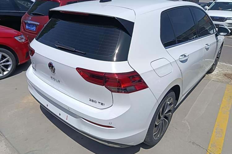 Used Volkswagen Golf 2023 Facelift 280TSI DSG Pro Rear Right 45 Deg