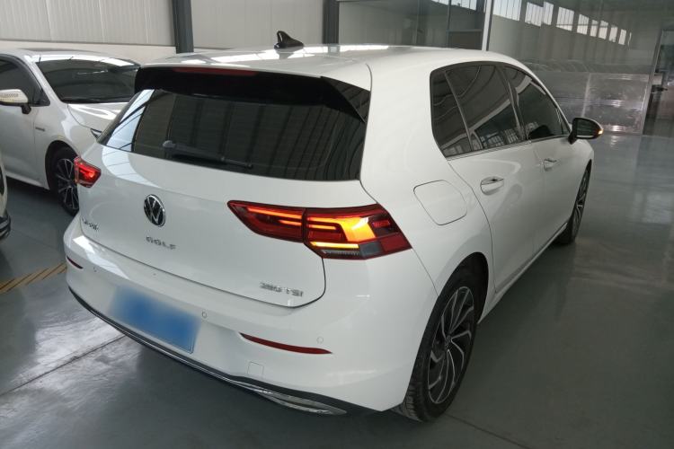 Used Volkswagen Golf 2023 Facelift 280TSI DSG Pro Rear Right 45 Deg