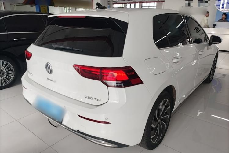 Used Volkswagen Golf 2023 Facelift 280TSI DSG Pro Rear Right 45 Deg